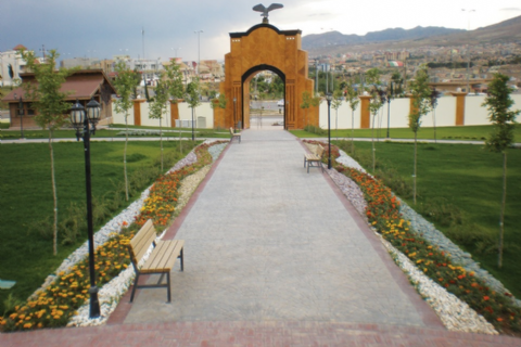 AZADİ PARK